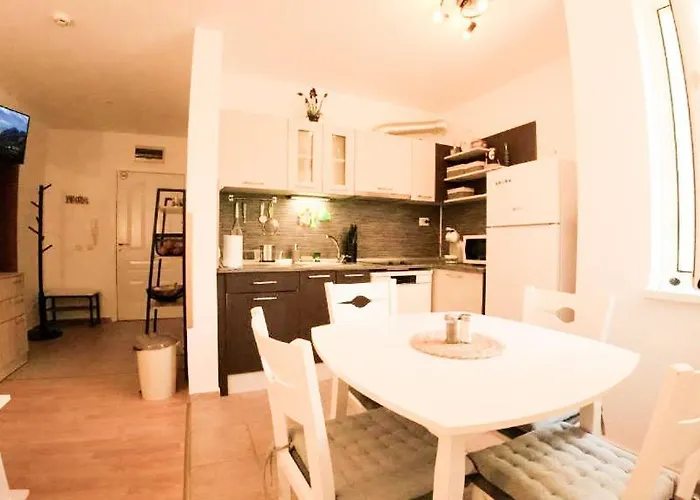 William's - Sixth Large * Светий Влас